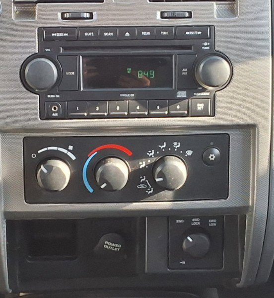 Used 2007 Dodge Dakota SLT AWD/4WD image 18