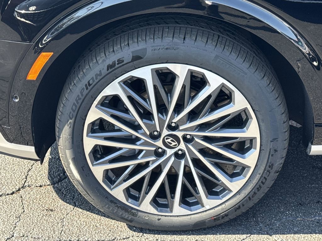 Used 2026 Hyundai Palisade Calligraphy image 11