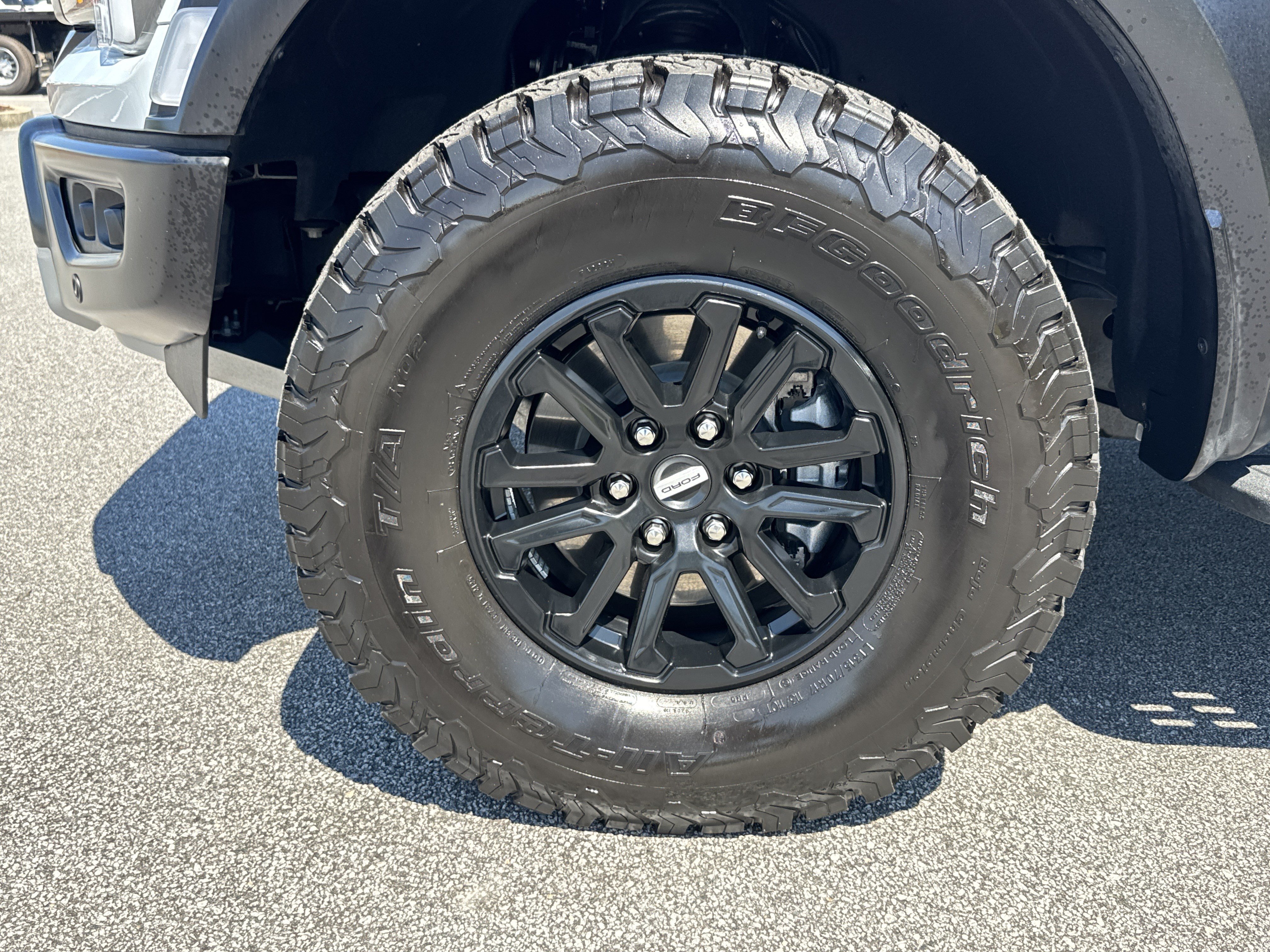 Used 2025 Ford F150 Raptor AWD/4WD image 13