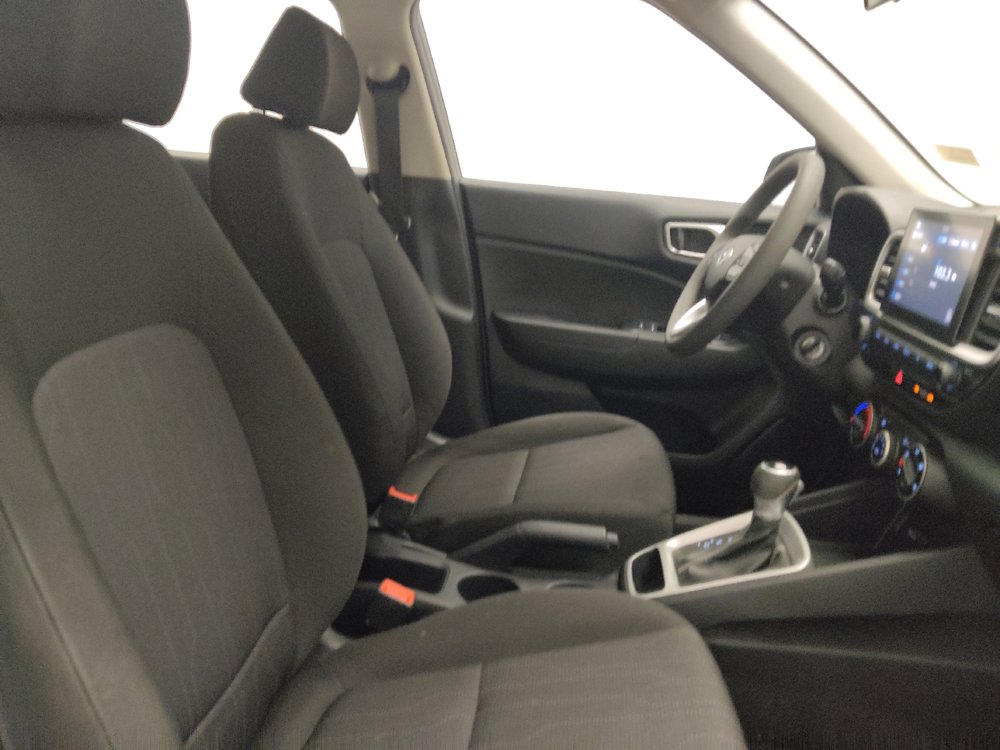 Used 2020 Hyundai Venue SE image 21