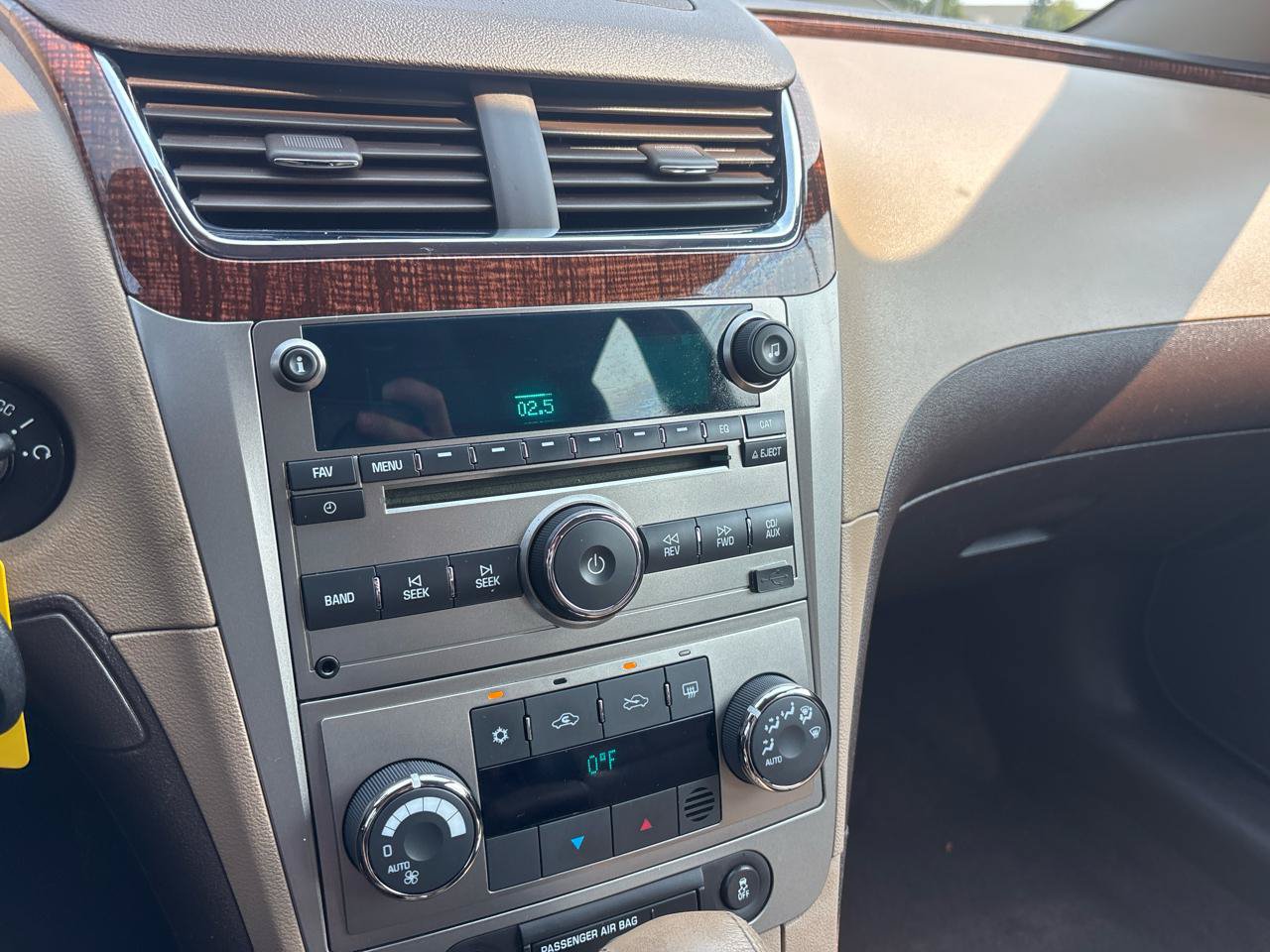 Used 2012 Chevrolet Malibu LTZ FWD image 19