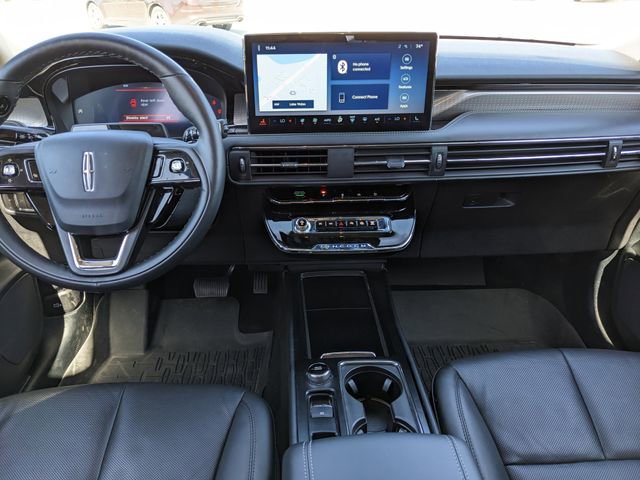 Used 2025 Lincoln Corsair Reserve w/ Equipment Group 202A image 16