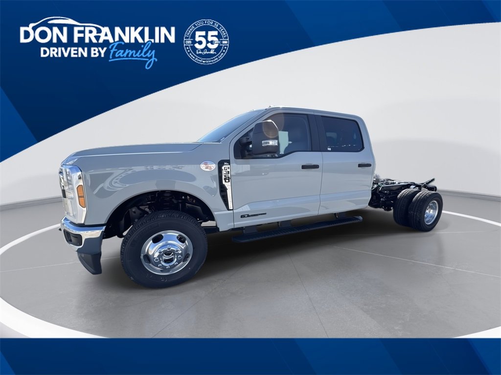 New 2025 Ford F350 XL w/ XL Chrome Package