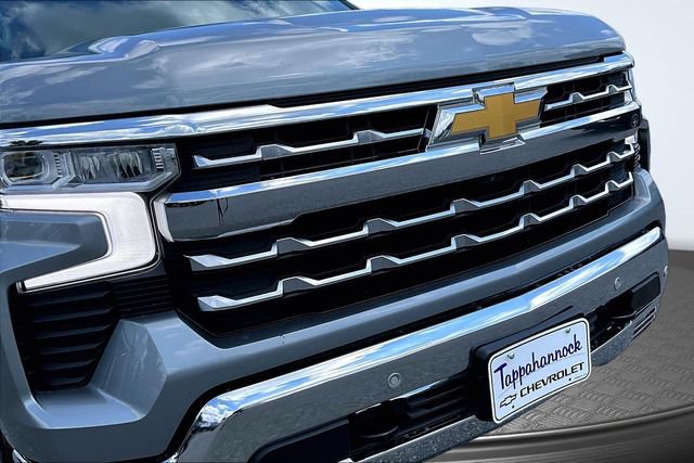 Used 2024 Chevrolet Silverado 1500 LTZ w/ Technology Package AWD/4WD image 32