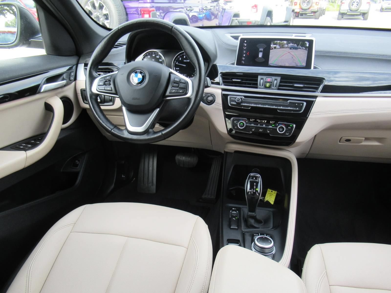 Used 2022 BMW X1 sDrive28i w/ Premium Package FWD image 13