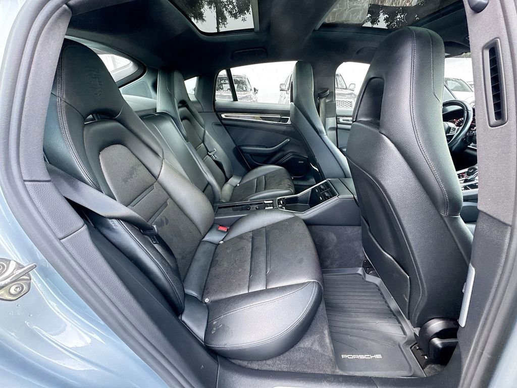Used 2018 Porsche Panamera 4S image 30