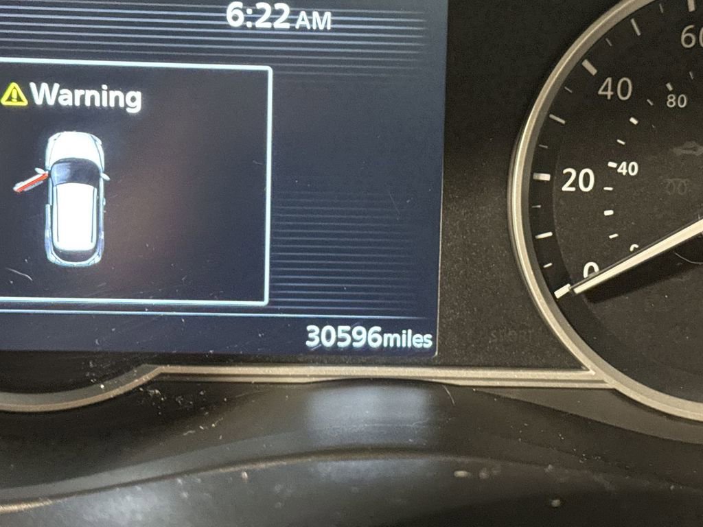 Used 2020 Nissan Kicks SR image 21