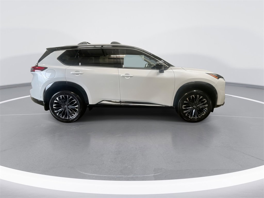 New 2026 Nissan Rogue Platinum image 9