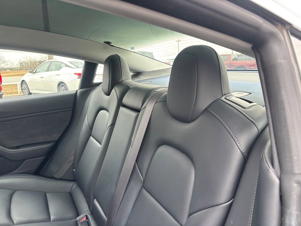 Used 2018 Tesla Model 3 Mid Range image 24