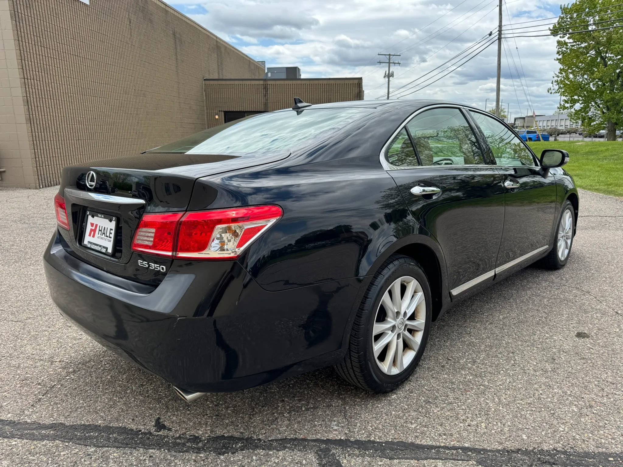 Used 2011 Lexus ES 350 FWD image 9