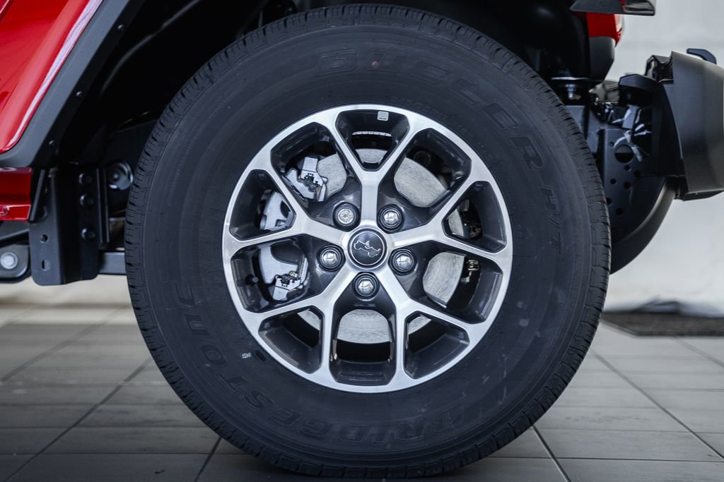 New 2025 Jeep Gladiator Sport image 16