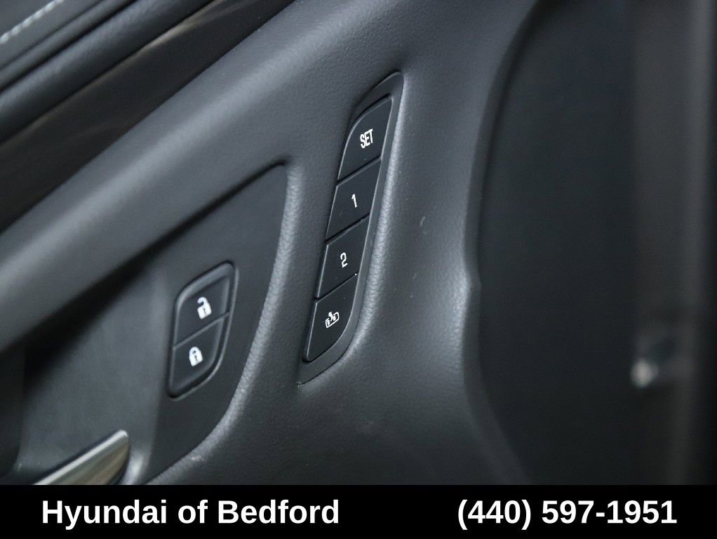 Used 2019 Buick Envision Premium w/ Driver Confidence Package AWD/4WD image 22