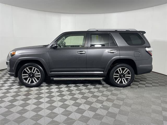 Used 2016 Toyota 4Runner Limited w/ Four Season Floor Mat Package AWD/4WD image 4