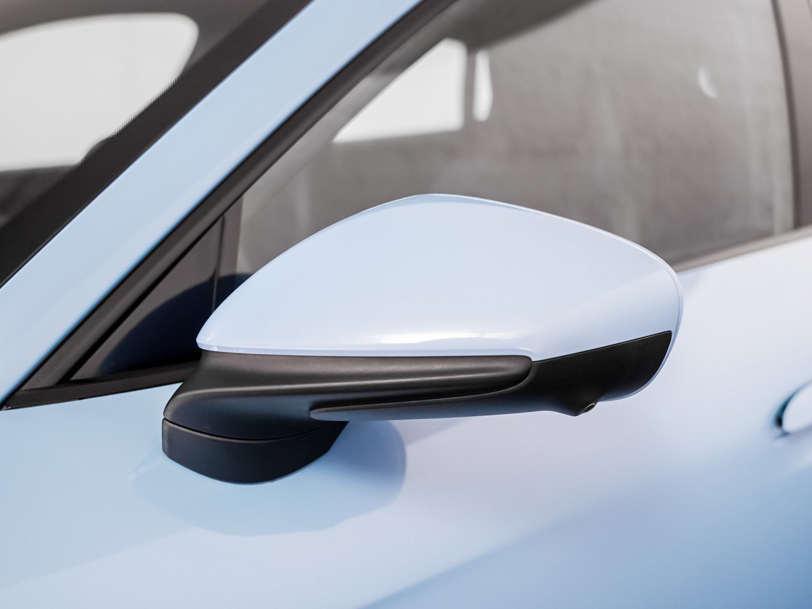 Used 2024 Porsche Taycan 4 Cross Turismo image 27