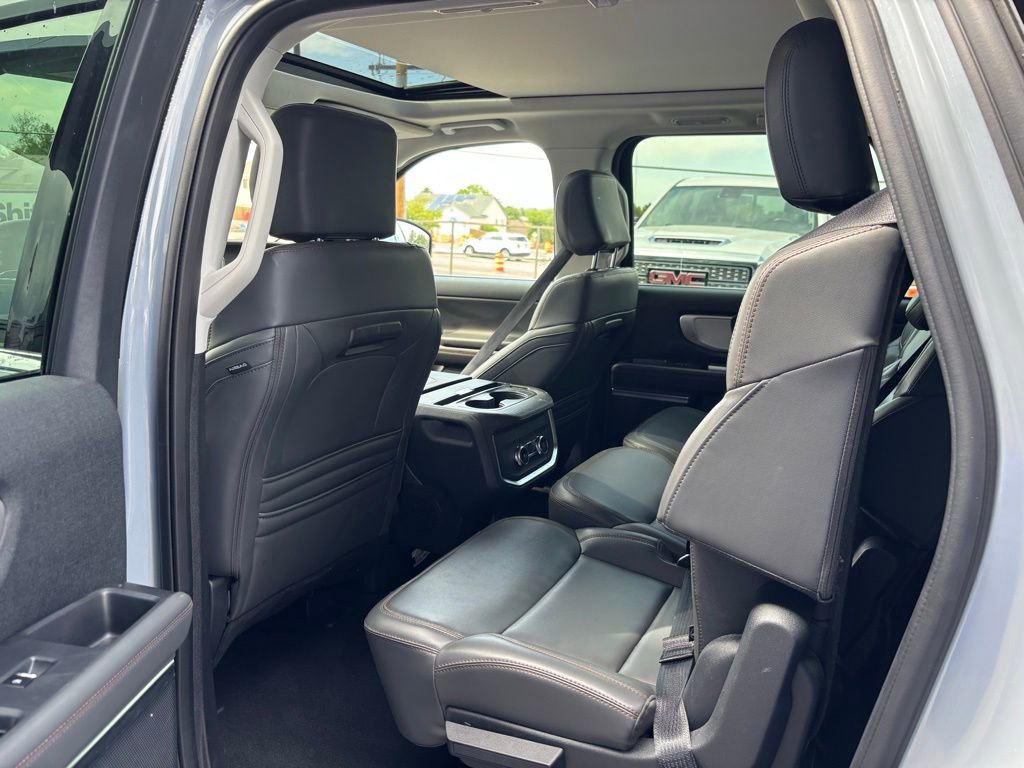 Used 2025 Ford Expedition Max Active AWD/4WD image 8