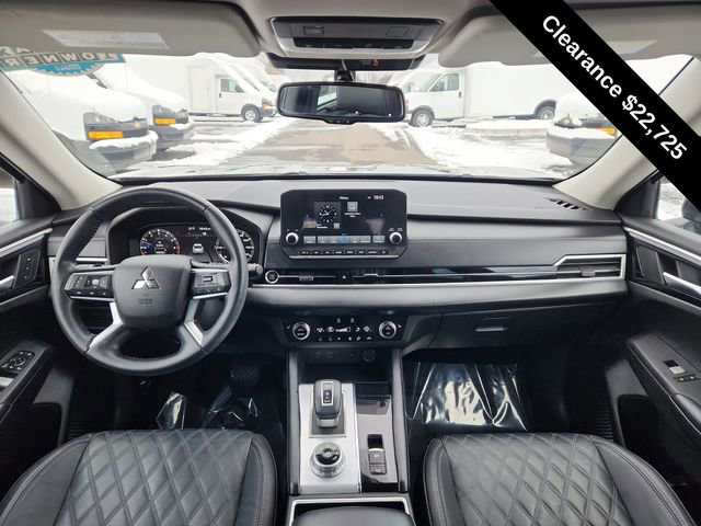 Used 2023 Mitsubishi Outlander SEL image 33