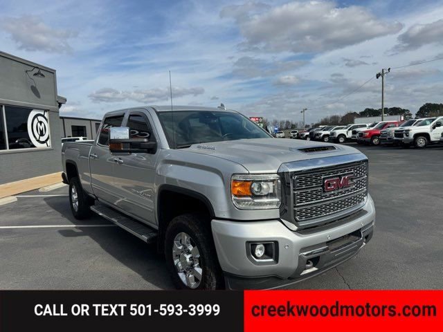 Used 2018 GMC Sierra 3500 Denali w/ Duramax Plus Package image 2