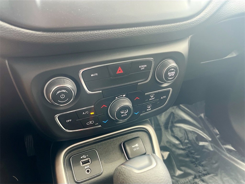 Used 2021 Jeep Compass Sport image 15