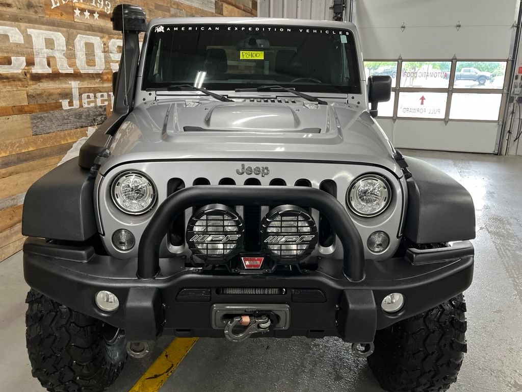 Used 2014 Jeep Wrangler Unlimited Rubicon w/ Connectivity Group AWD/4WD image 8