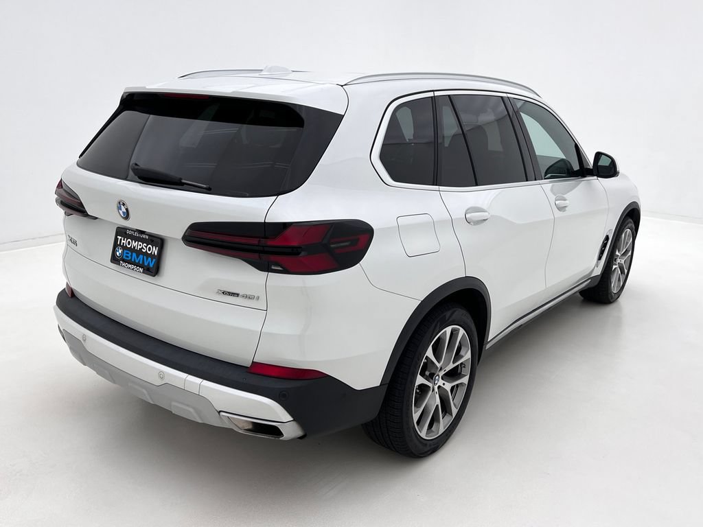 Certified 2024 BMW X5 xDrive40i w/ Parking Assistance Package AWD/4WD image 7