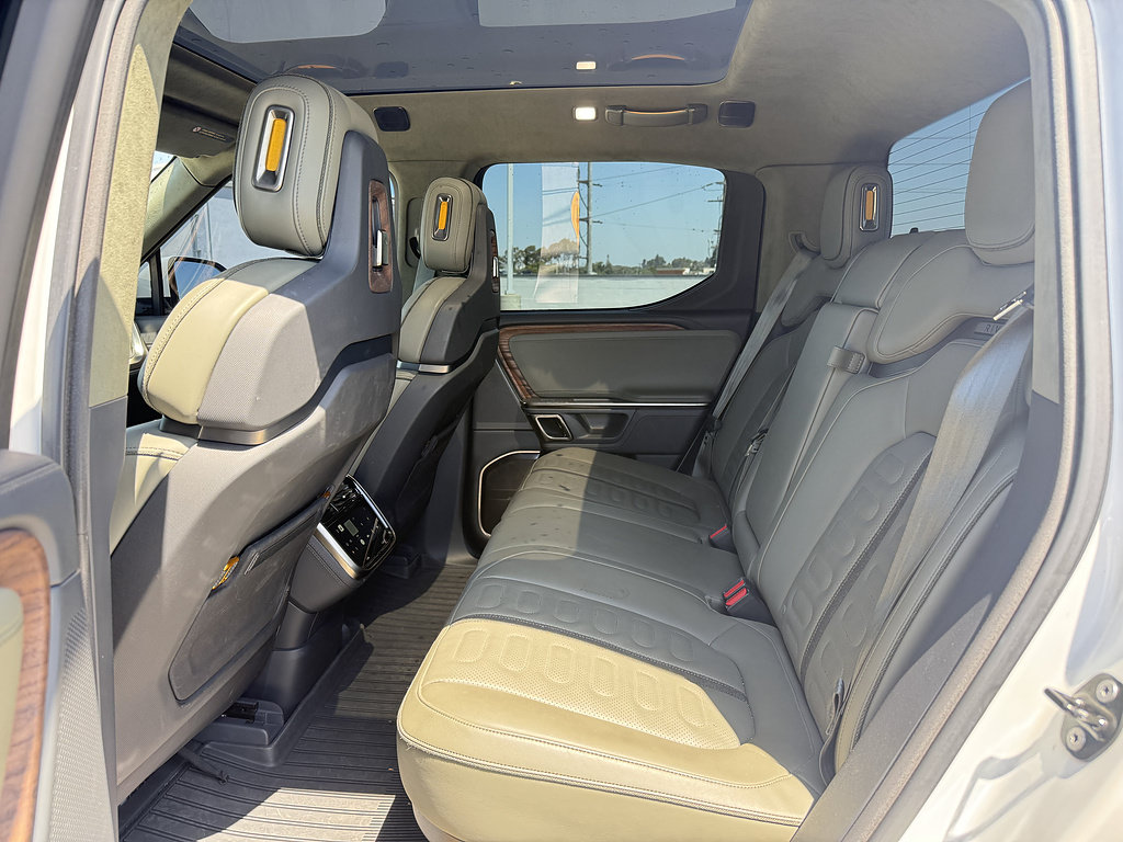 Used 2022 Rivian R1T Adventure AWD/4WD image 6