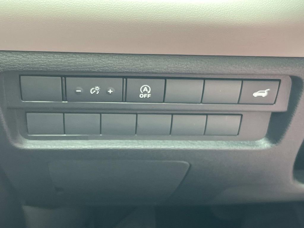 New 2026 Mitsubishi Outlander SE image 29