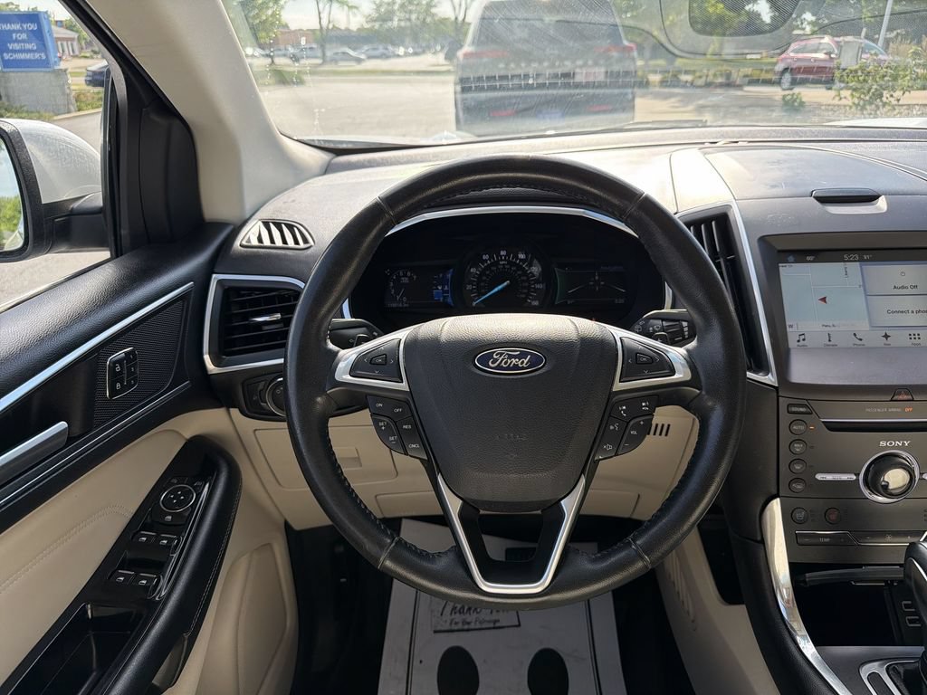 Used 2016 Ford Edge Titanium w/ Equipment Group 301A AWD/4WD image 13