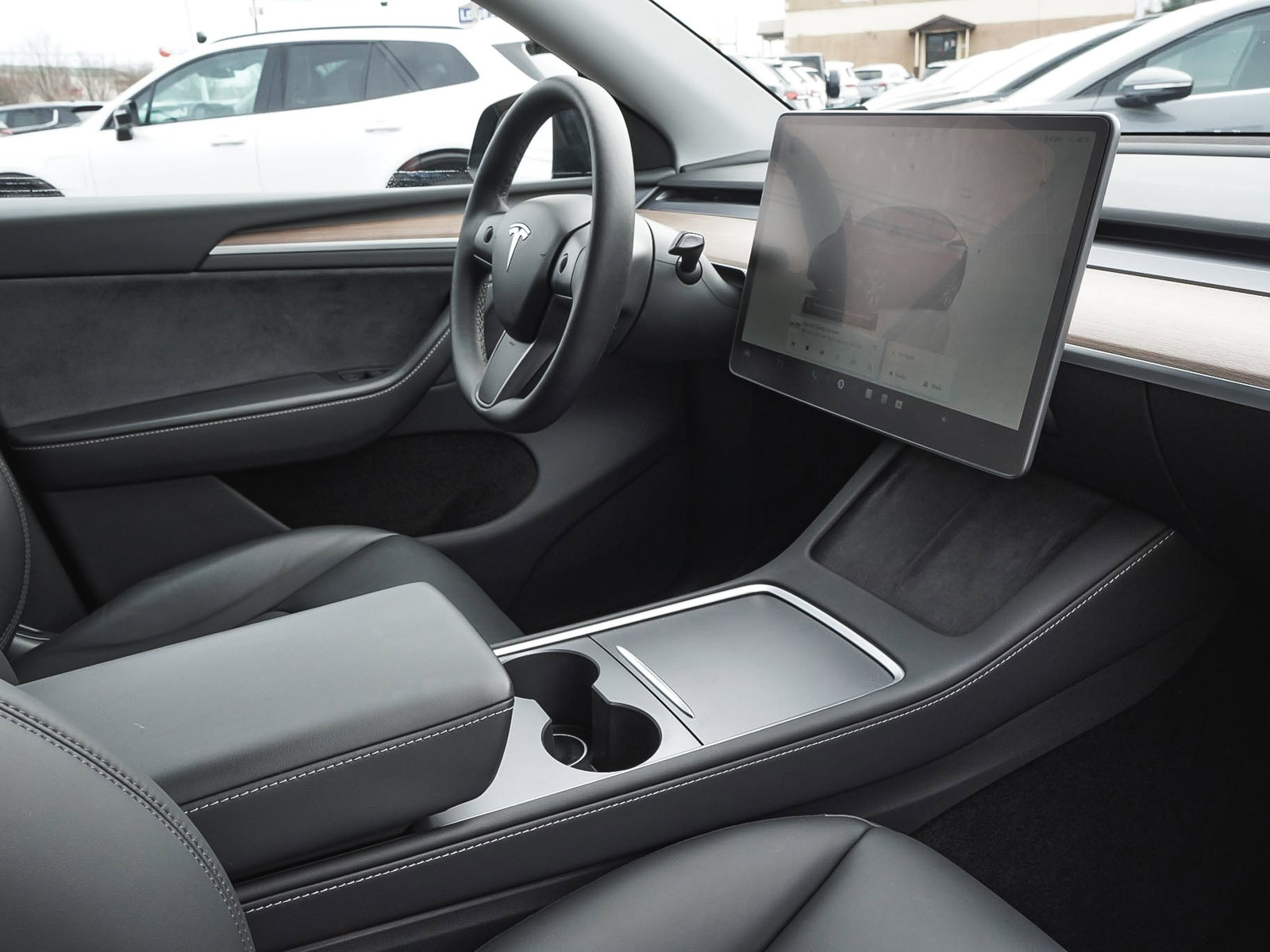 Used 2024 Tesla Model Y Long Range image 35