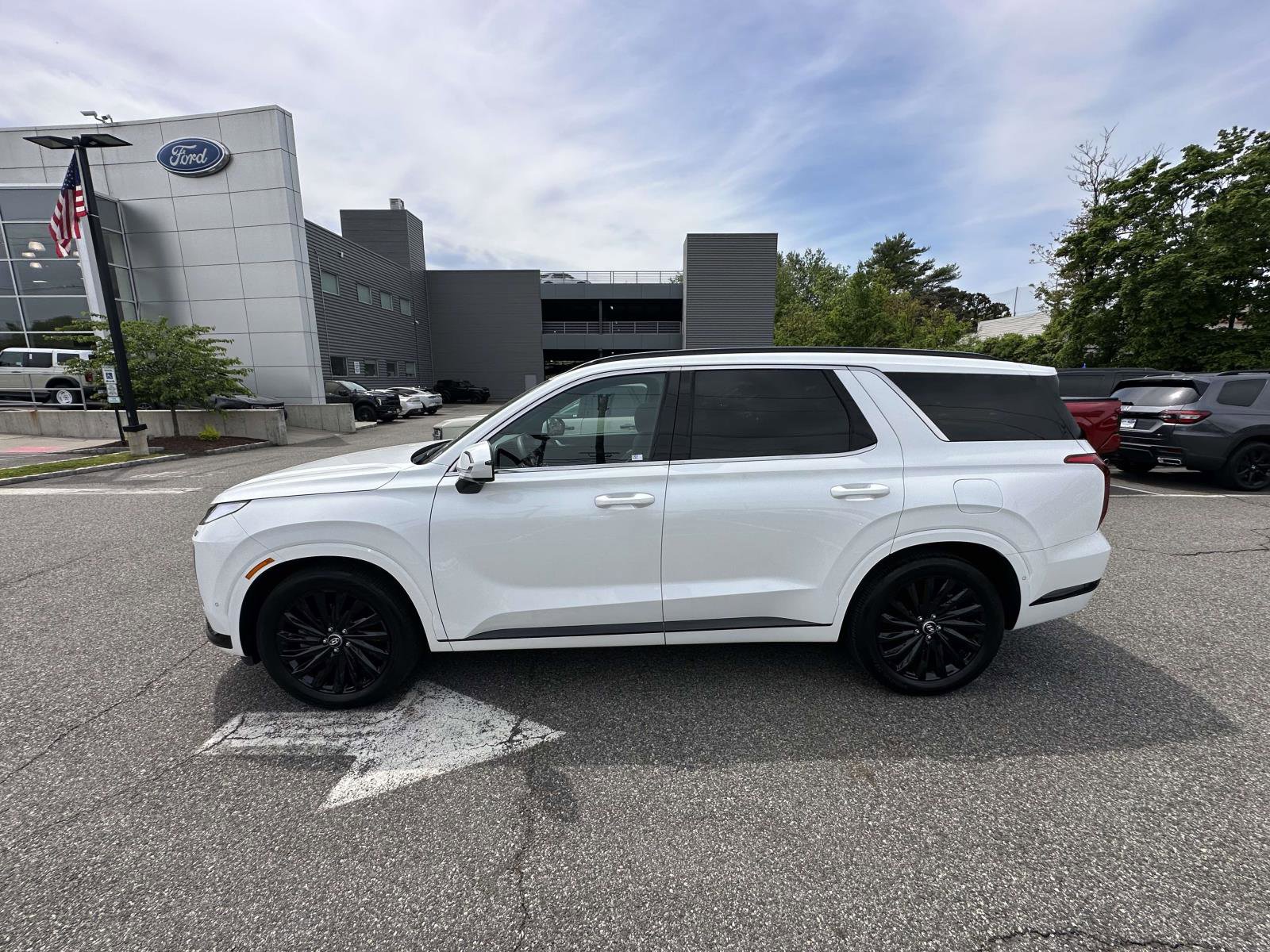 Used 2024 Hyundai Palisade Calligraphy AWD/4WD image 7