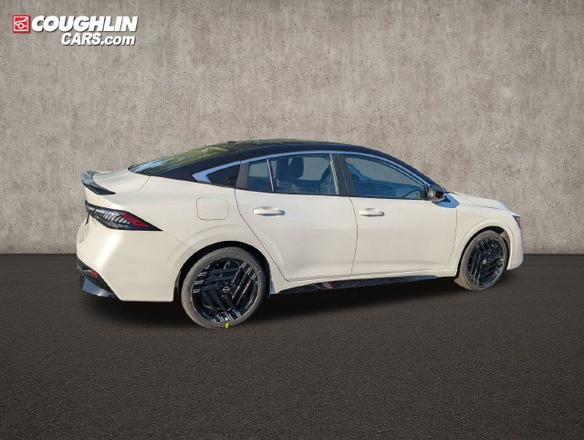 New 2027 Nissan Sentra SR w/ Floor Mat Package FWD image 9