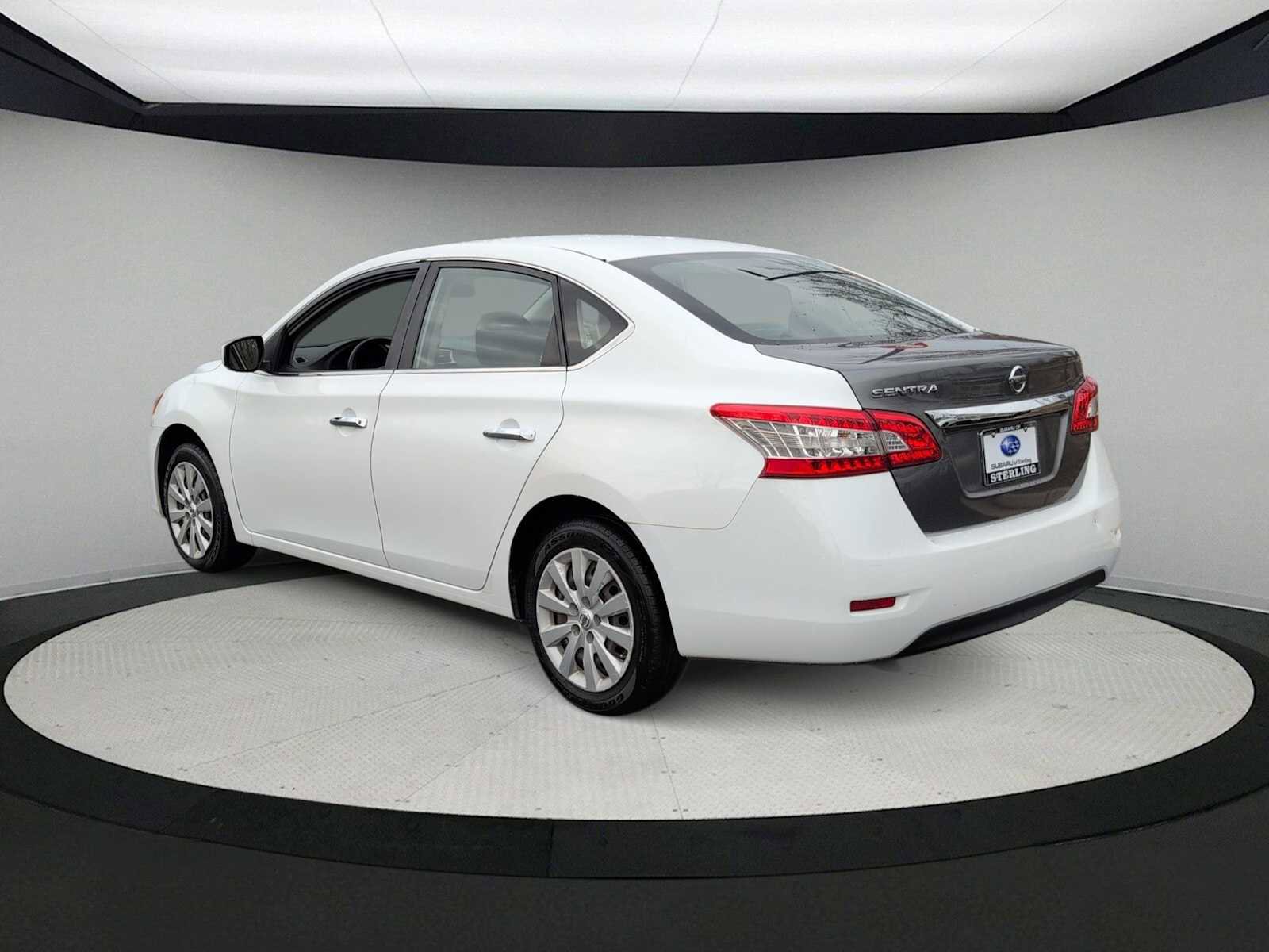 Used 2015 Nissan Sentra S image 6