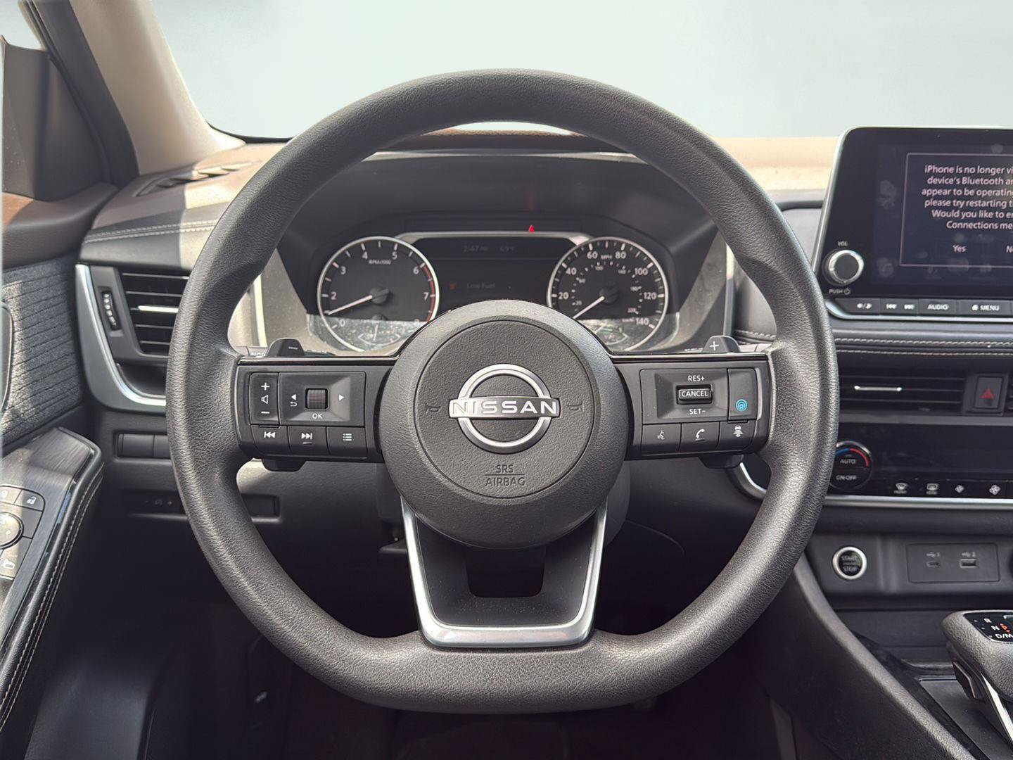Used 2023 Nissan Rogue SV AWD/4WD image 13