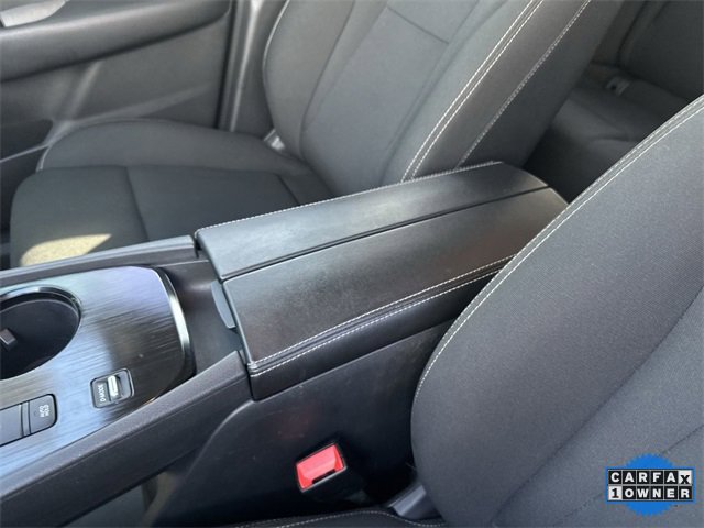 Used 2025 Nissan Rogue S image 21