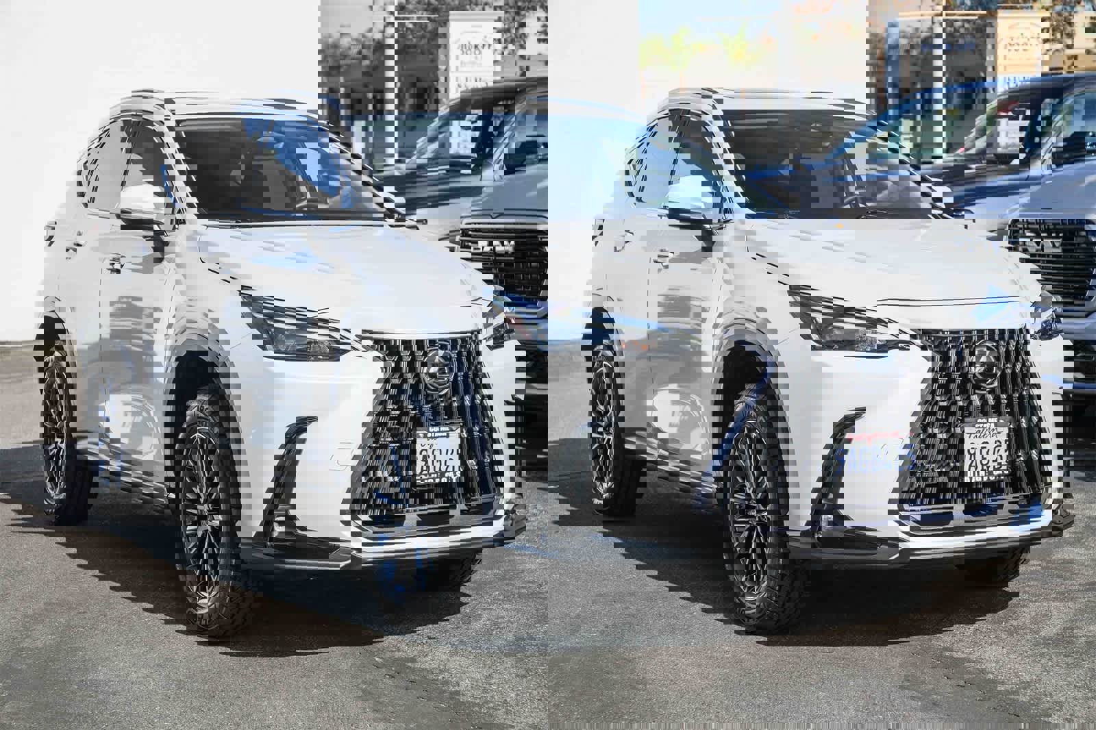 Used 2022 Lexus NX 350 AWD image 3