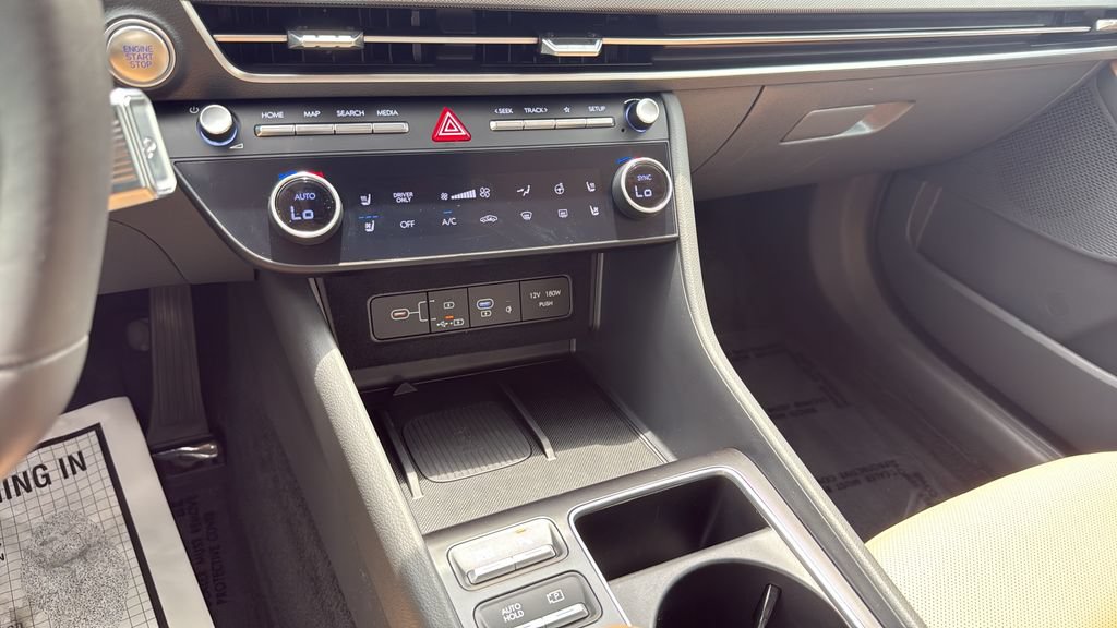 Certified 2025 Hyundai Sonata Limited FWD image 15