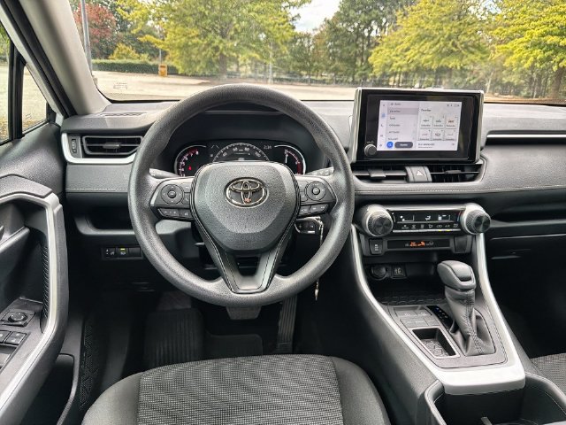 Used 2023 Toyota RAV4 LE FWD image 14