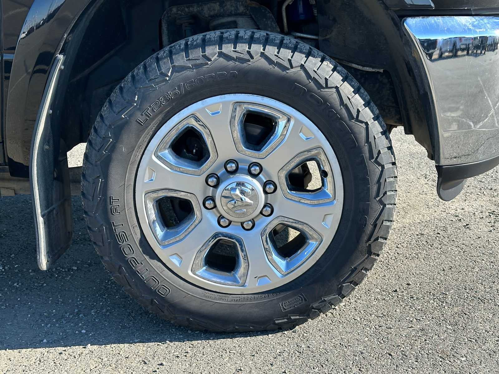 Used 2014 RAM 2500 Limited AWD/4WD image 9