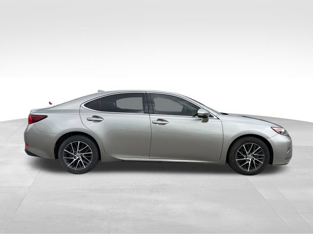Used 2017 Lexus ES 350 FWD image 4
