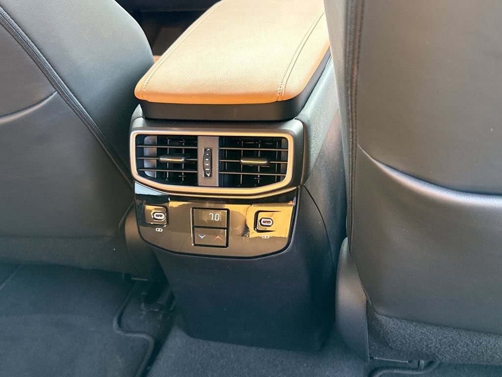 Used 2025 Lexus RX 350 FWD w/ Technology Package image 18