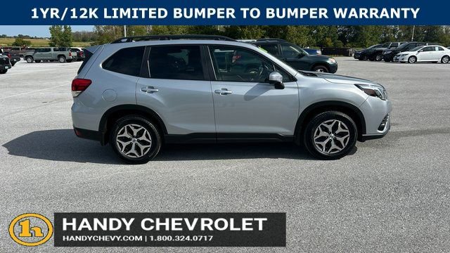Used 2022 Subaru Forester Premium image 2