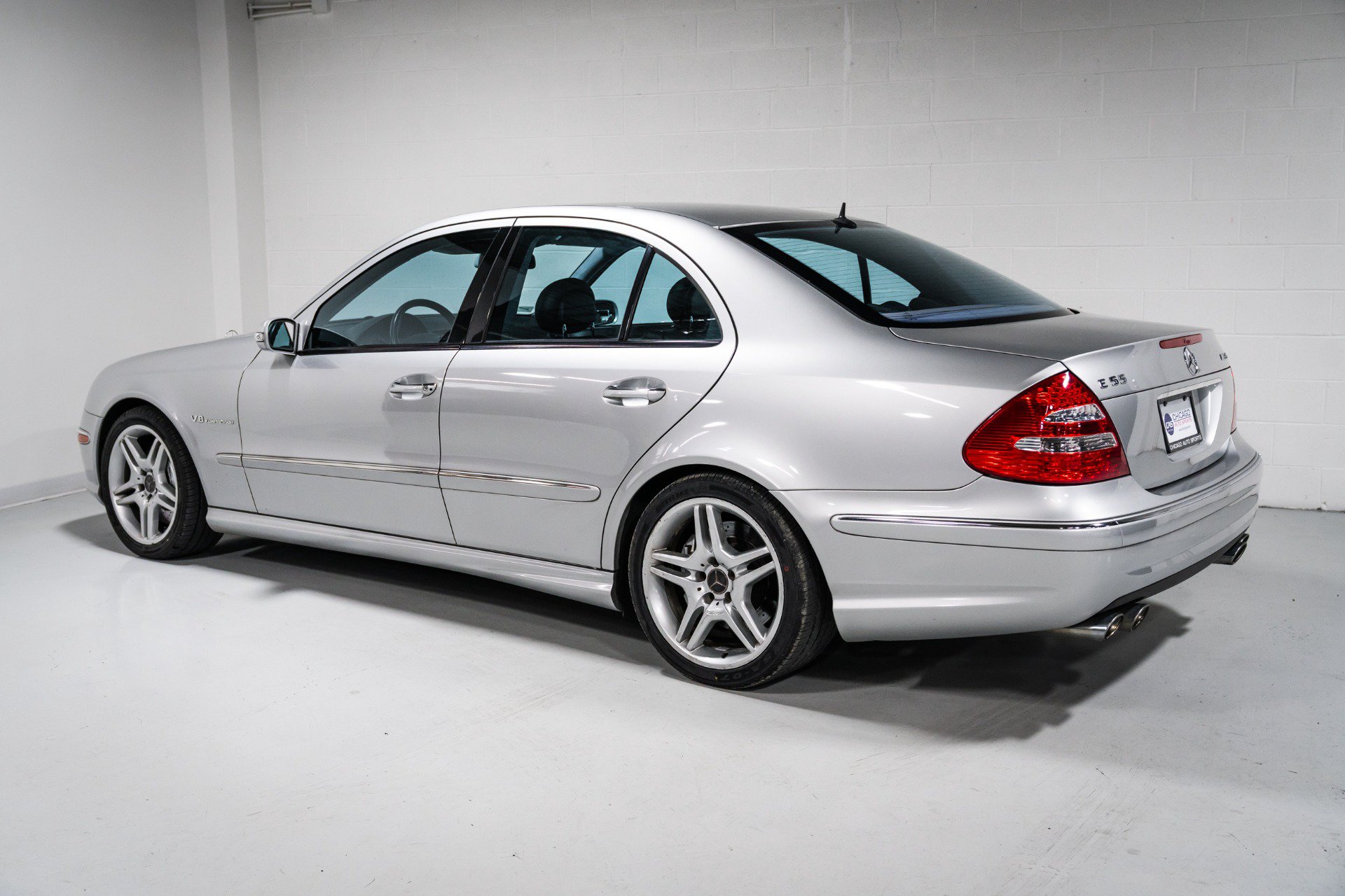 Used 2005 Mercedes-Benz E 55 AMG Sedan image 5