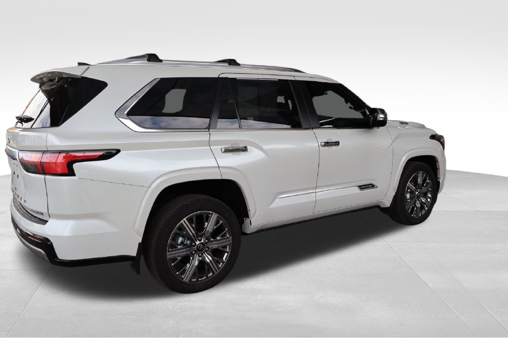 Certified 2026 Toyota Sequoia Capstone AWD/4WD image 18