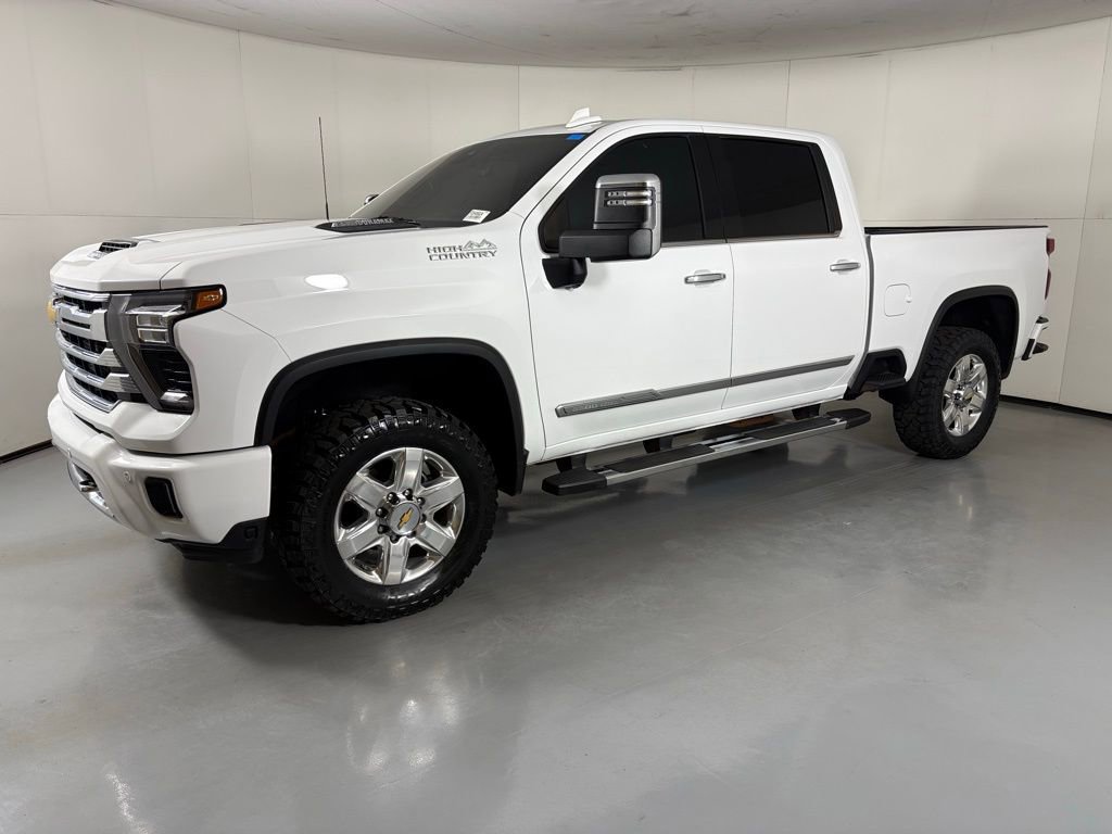 Used 2024 Chevrolet Silverado 3500 High Country w/ High Country Premium Package image 6