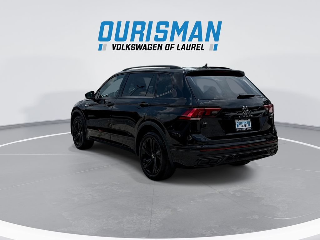 Used 2024 Volkswagen Tiguan SE R-Line AWD/4WD image 6