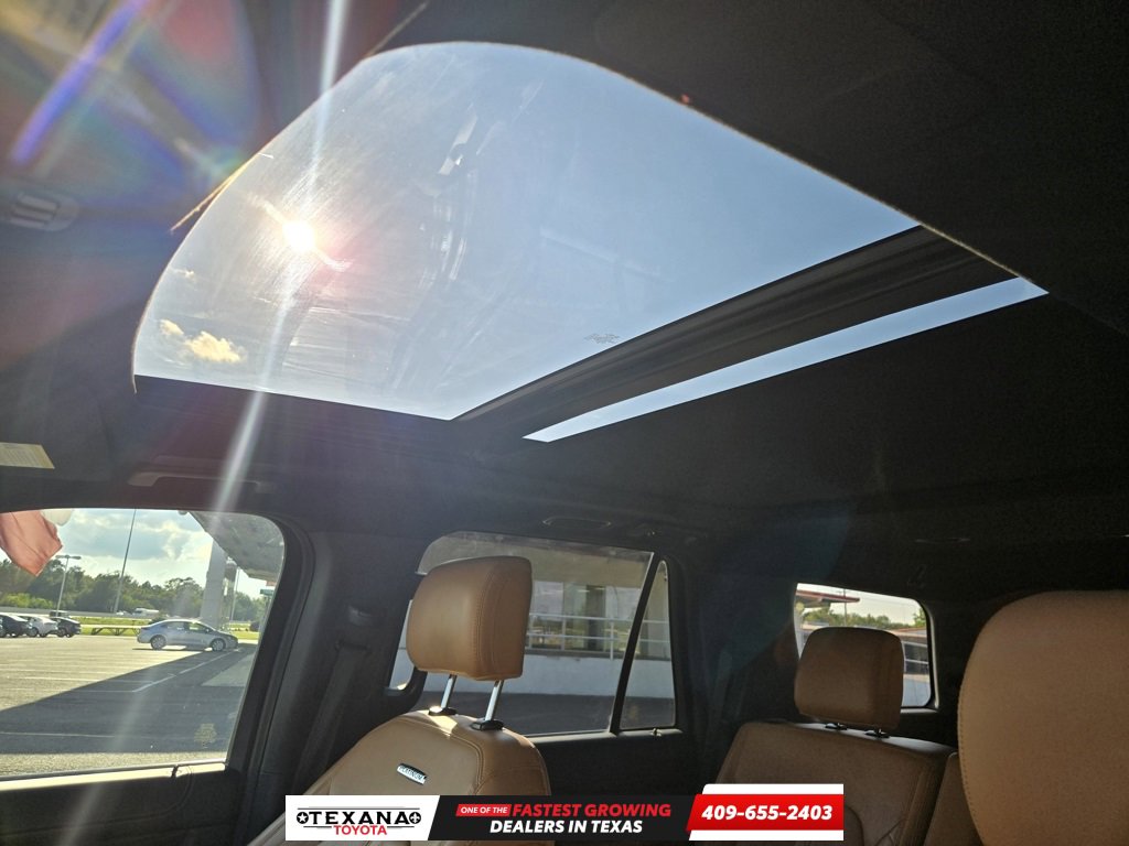 Used 2023 Ford Expedition Platinum image 12