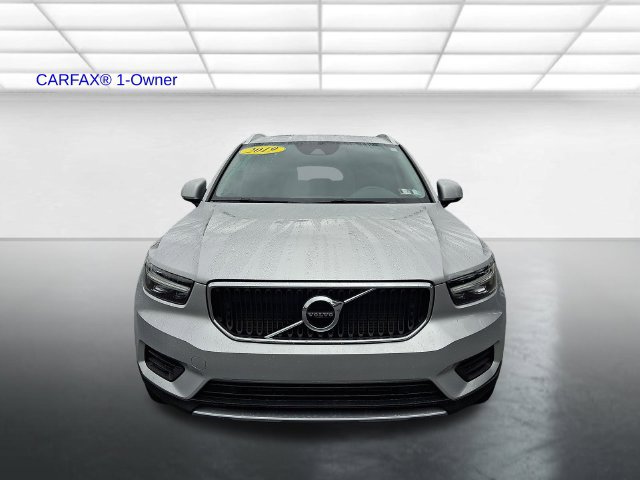 Used 2019 Volvo XC40 T5 Momentum AWD/4WD image 2