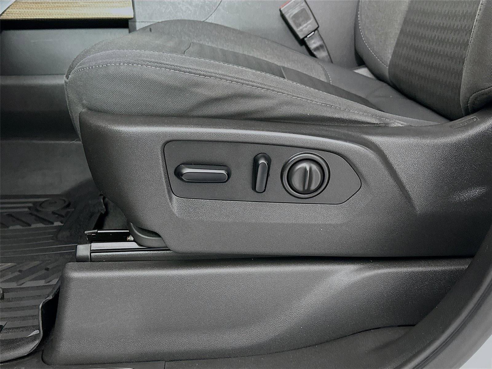 Used 2020 Chevrolet Silverado 1500 LT Trail Boss image 19