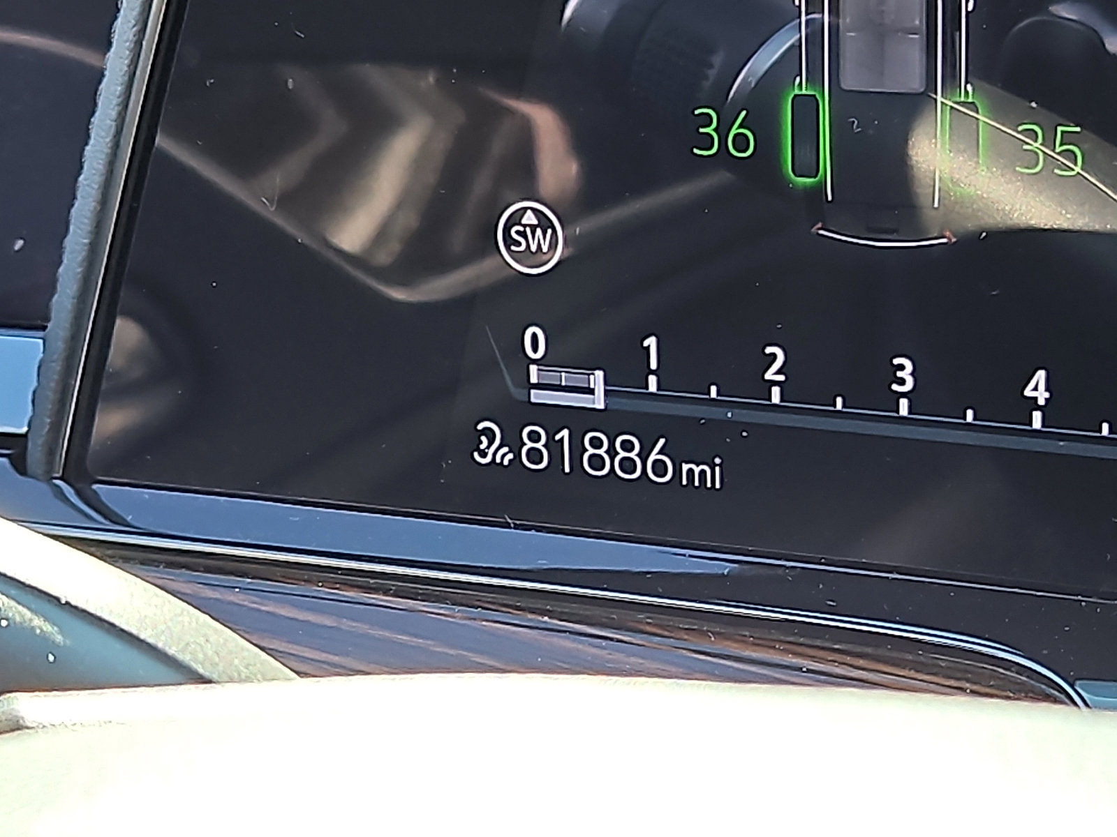 Used 2024 Cadillac Escalade ESV Luxury image 20