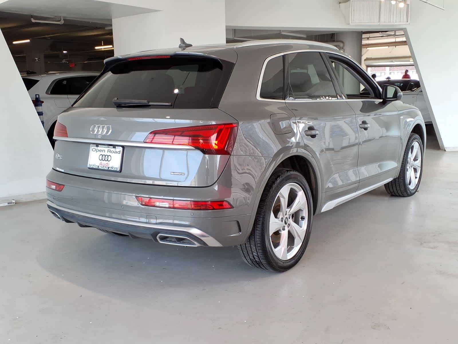Used 2023 Audi Q5 2.0T Premium Plus w/ Premium Plus Package AWD/4WD image 4