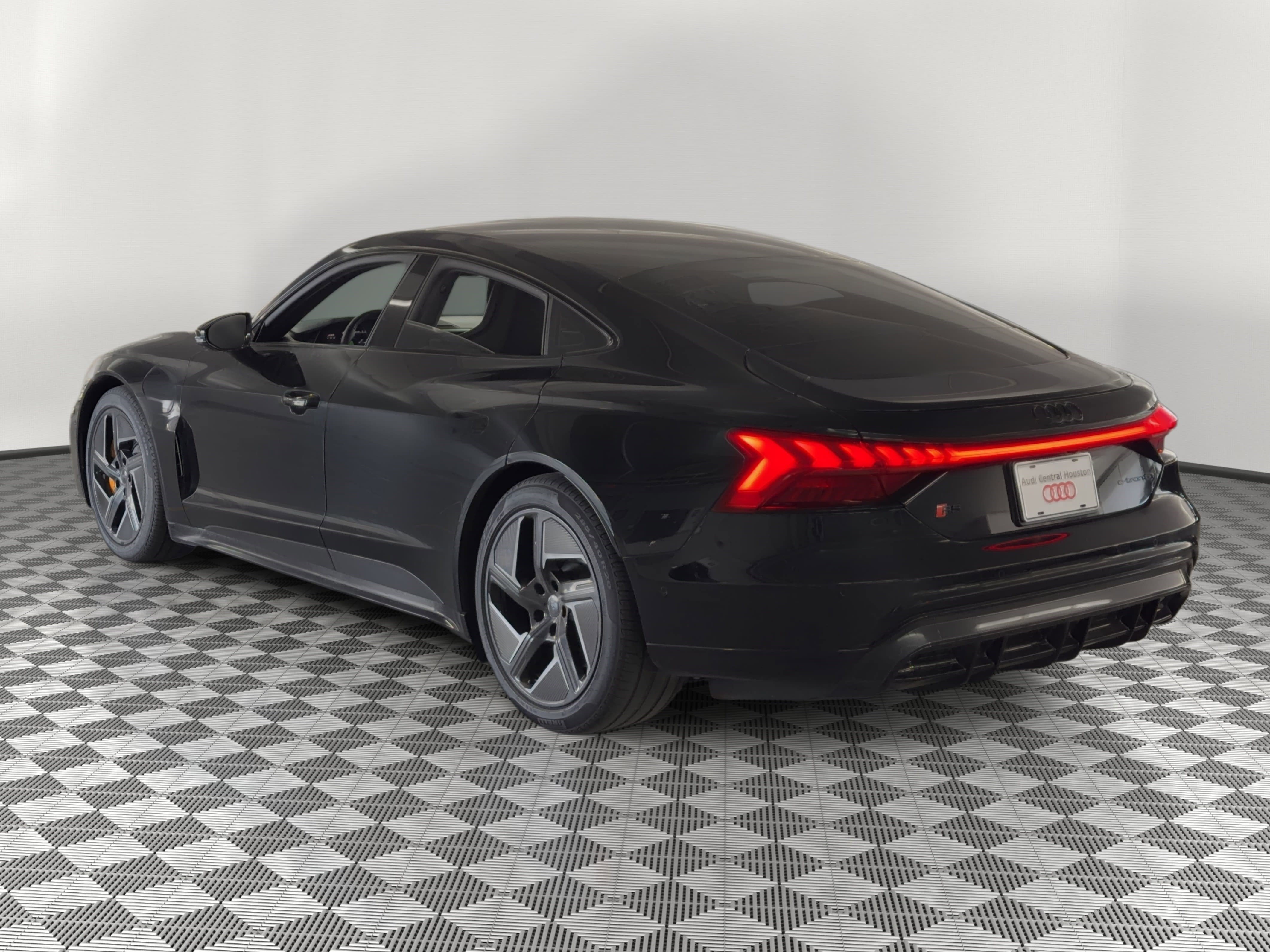 Used 2023 Audi RS e-tron GT w/ Carbon Performance Package image 3